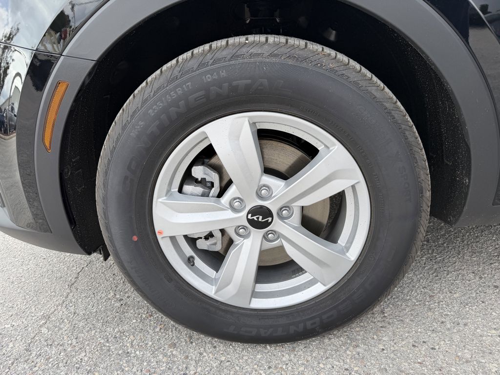 new 2026 Kia Sorento car, priced at $28,732