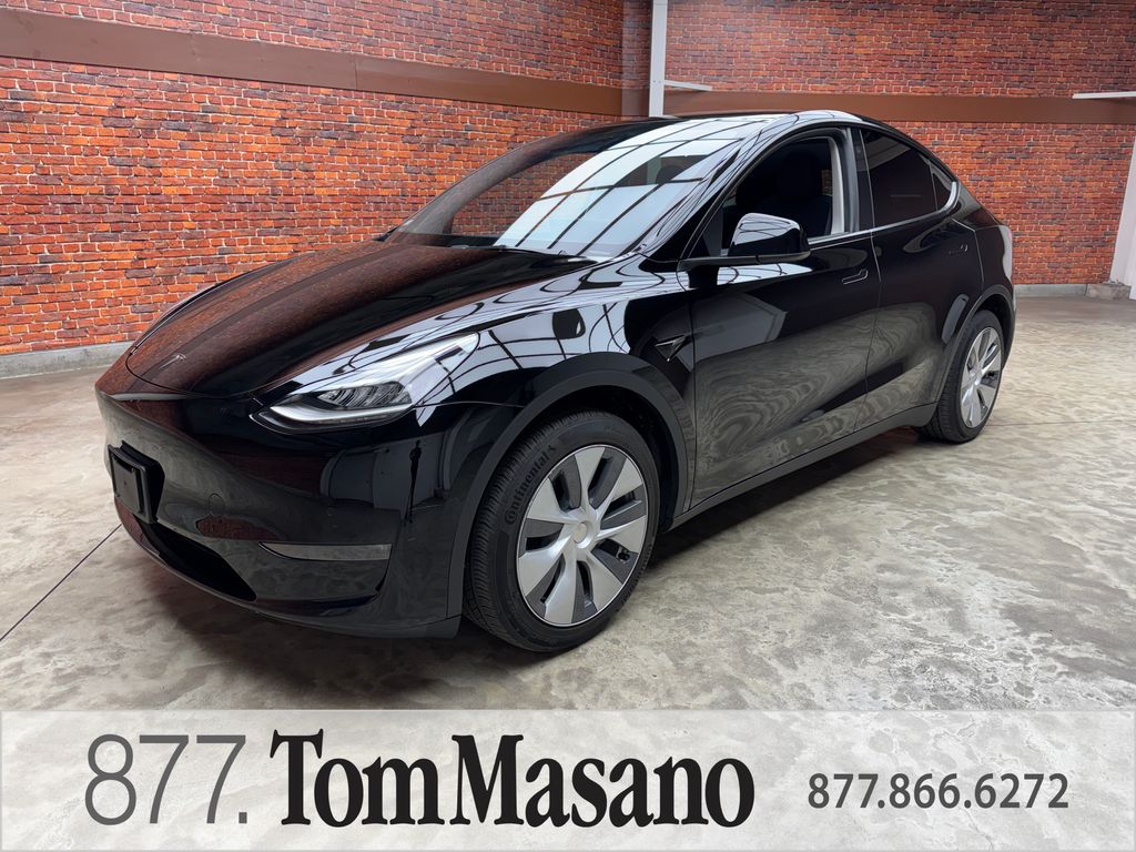 Black 2022 Tesla Model Y Long Range AWD SUV / Crossover All-Wheel Drive 1-Speed Automatic