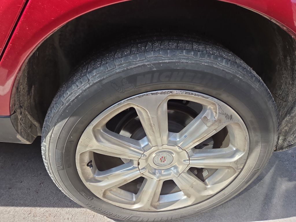 View vehicle photo 6