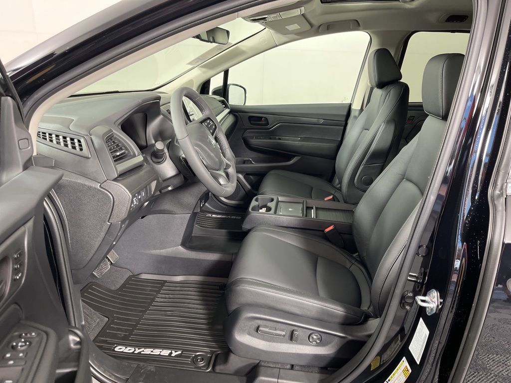 Thumbnail: 2026 Honda Odyssey - 26