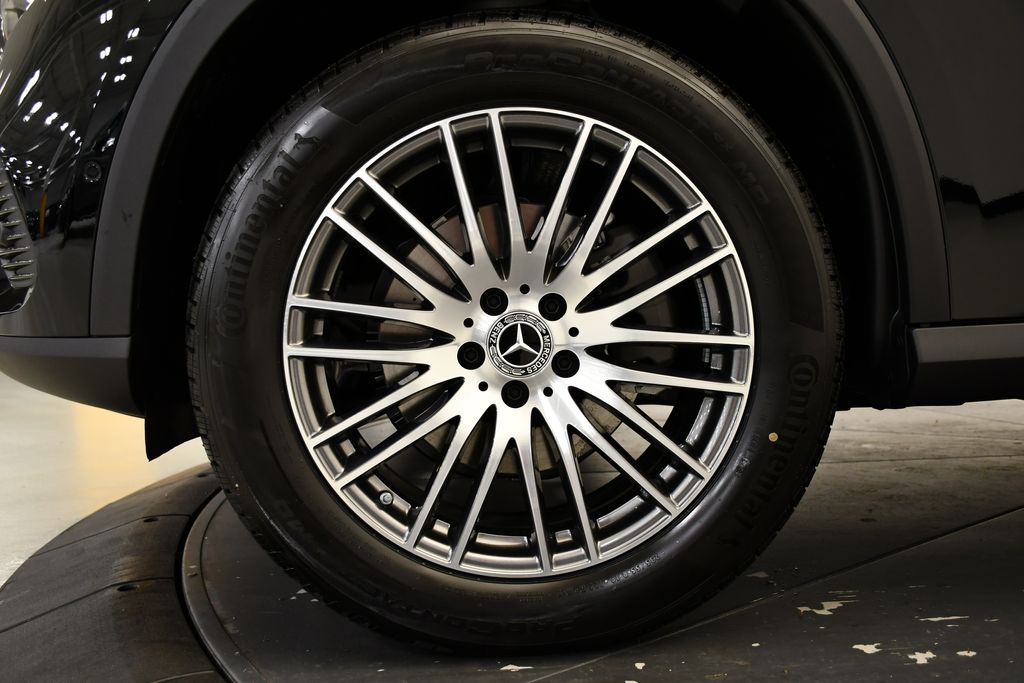 Thumbnail: 2026 Mercedes-Benz GLC - 13