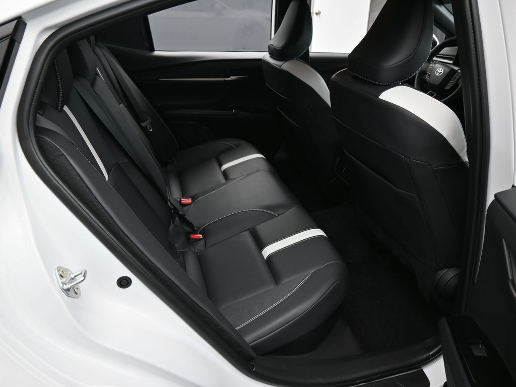 Used 2026 Wind Chill Pearl Toyota SE image 40