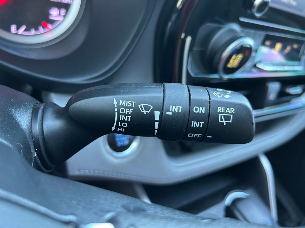 Thumbnail: 2021 Toyota Highlander - 22