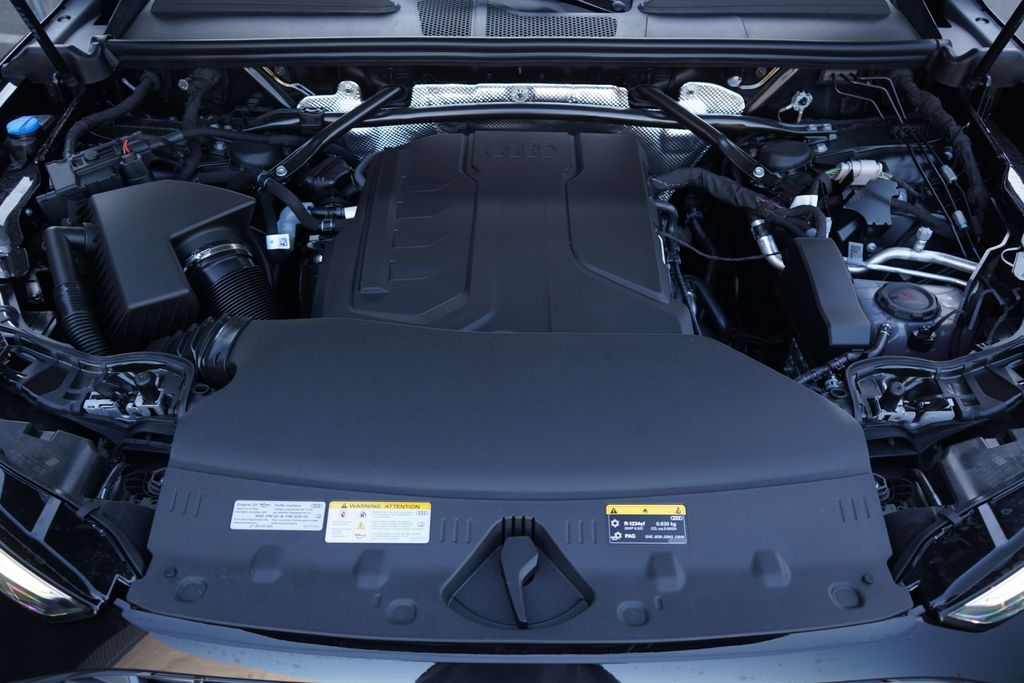 Thumbnail: 2025 Audi Q5 - 12