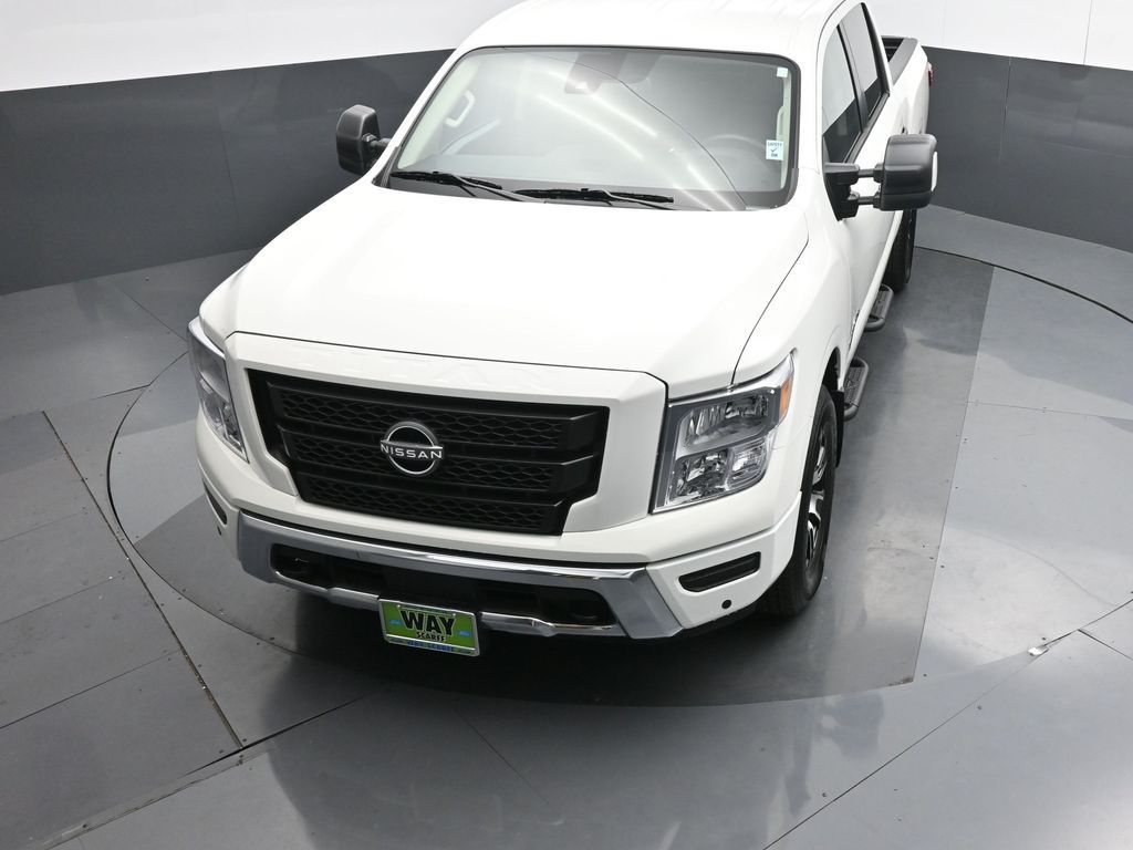 2024 Nissan Titan SV