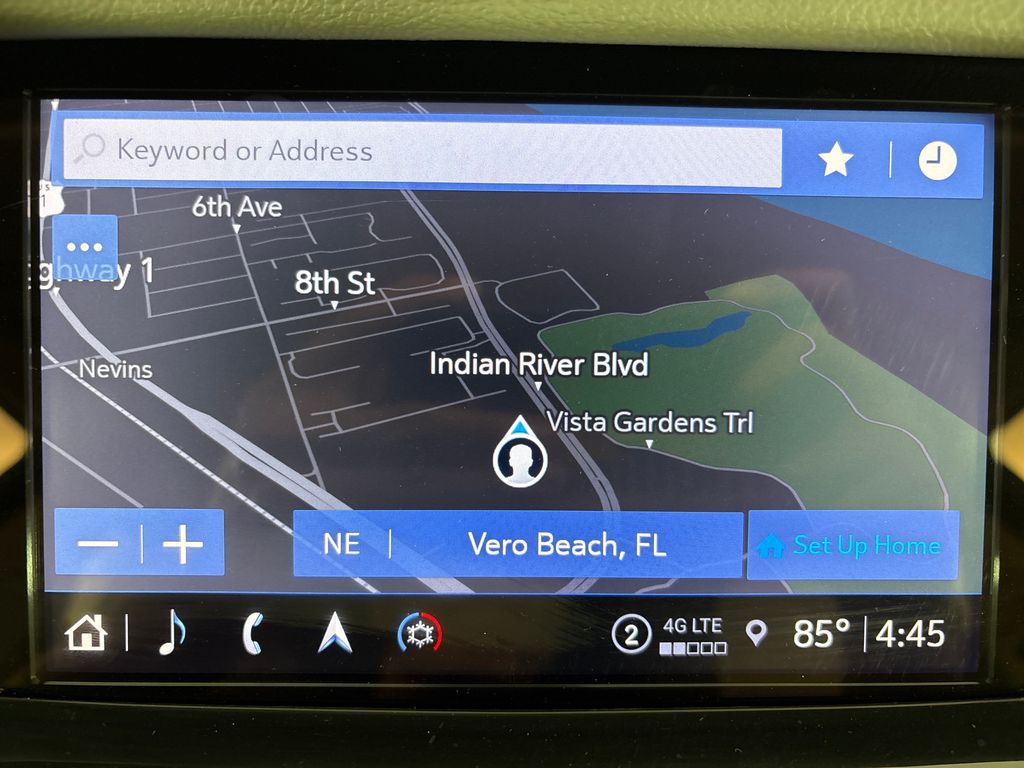 2024 Argent Silver Metallic Cadillac XT6 Premium Luxury FWD SUV