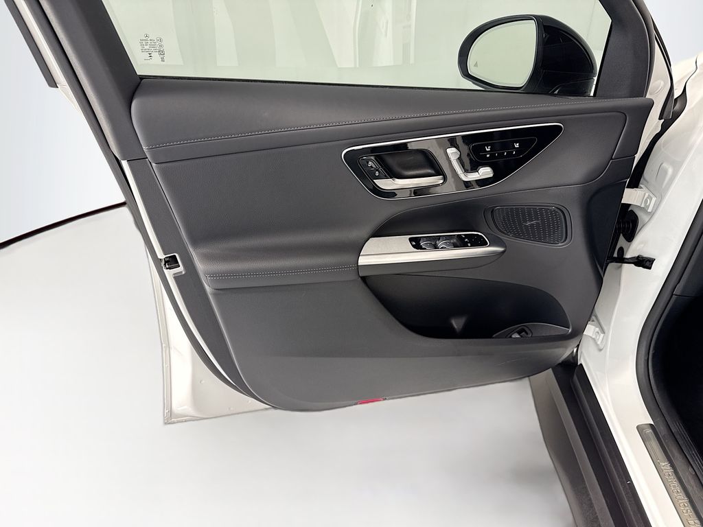 Thumbnail: 2026 Mercedes-Benz GLC - 24