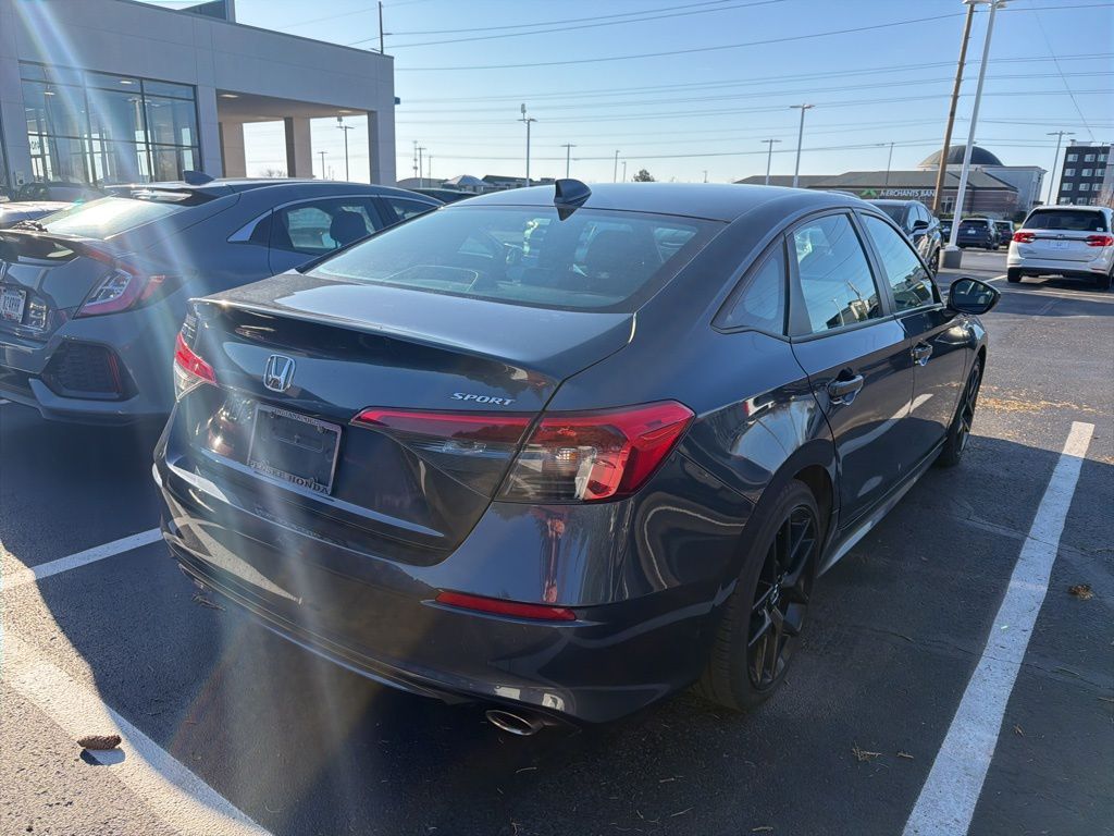 Thumbnail: 2022 Honda Civic - 3