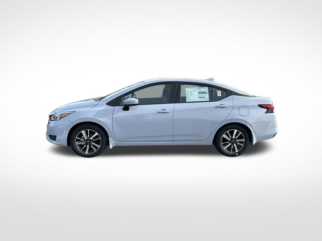 2025 Nissan Versa 1.6 SV photo