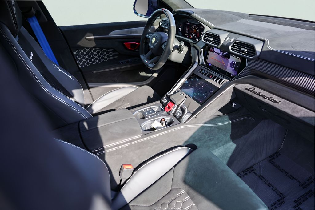 Used 2024 Blue Lamborghini Performante image 34