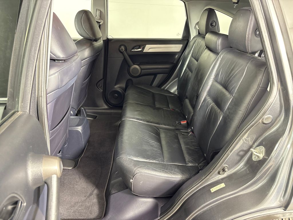Used 2011  Honda EX-L image 24