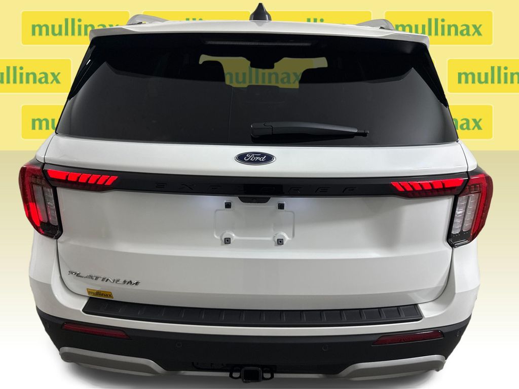 New 2026 White Ford Platinum image 18