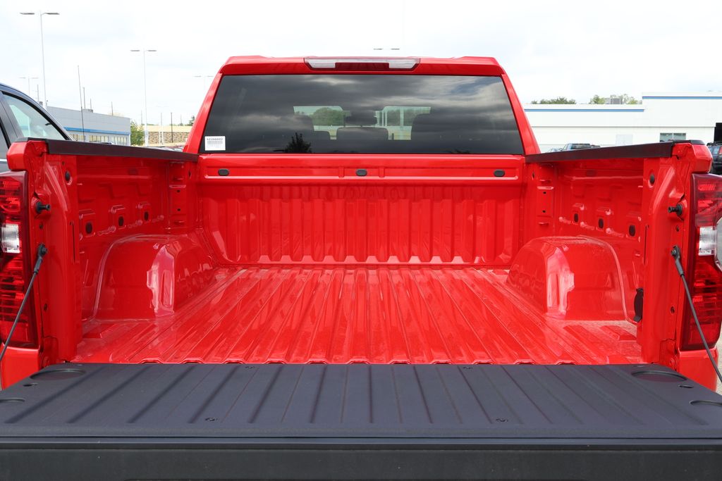 2025 Chevrolet Silverado 1500 LT 12
