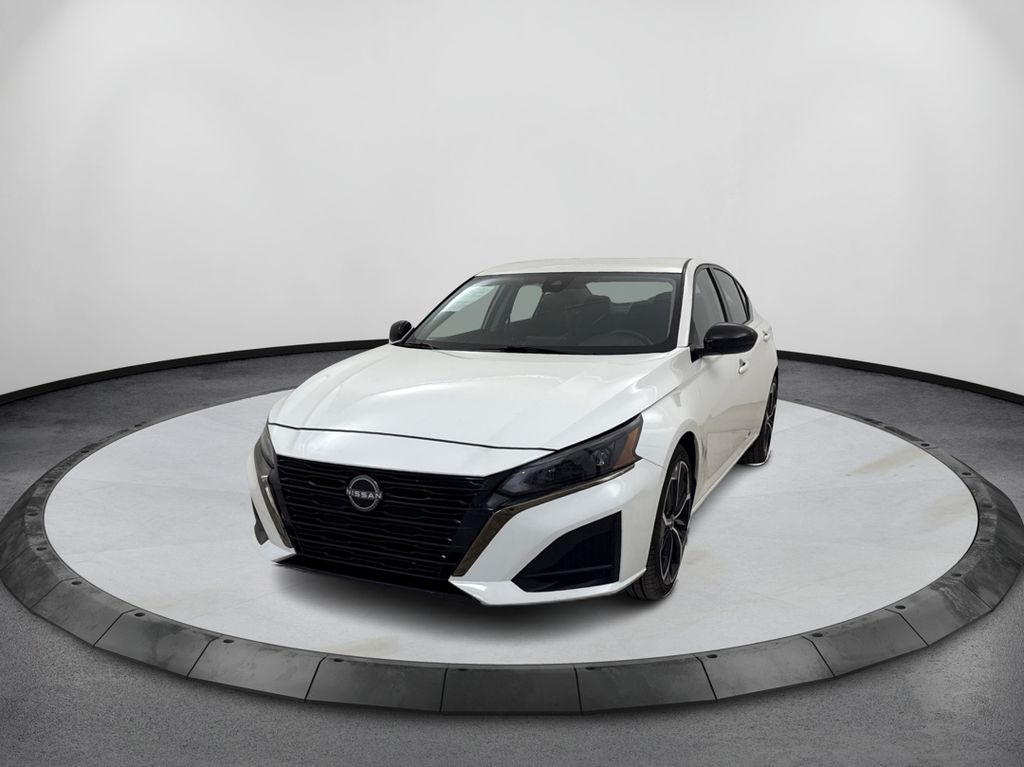 2024 Nissan Altima 2.5 SR's photo