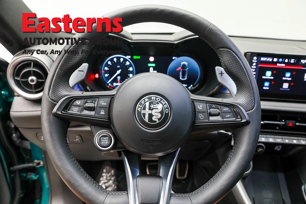 Used 2024 Green Alfa Romeo Veloce image 10