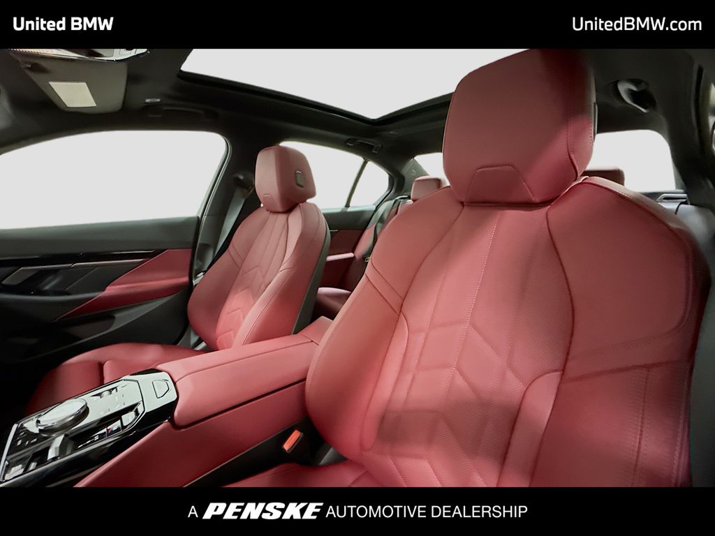 Thumbnail: 2026 BMW 5 Series - 5