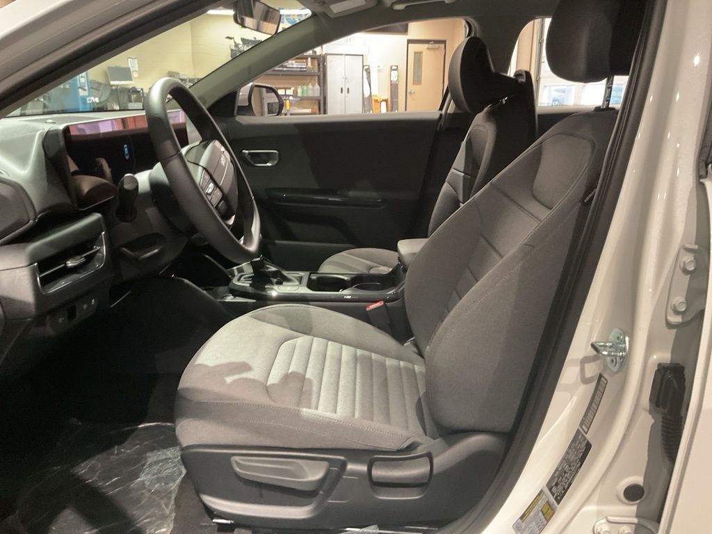 New 2025 White Kia EX image 11