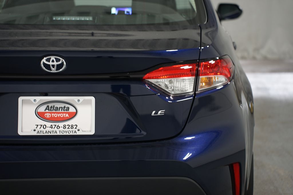 2025 Toyota Corolla LE 10