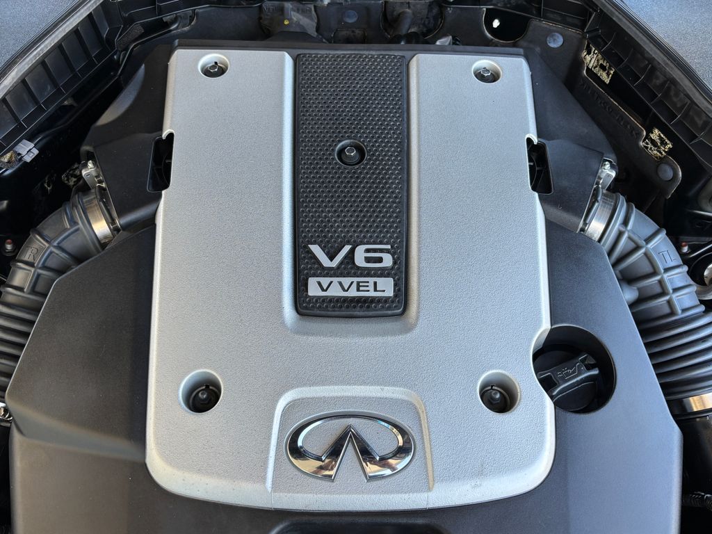 Thumbnail: 2015 INFINITI Q50 - 30