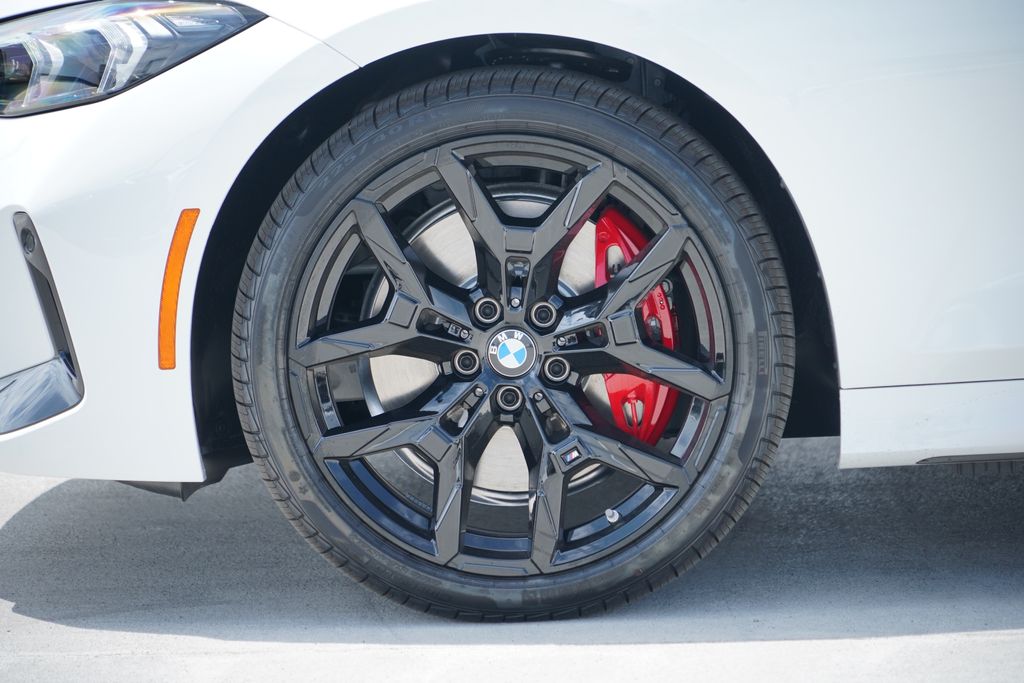 Thumbnail: 2026 BMW 3 Series - 5