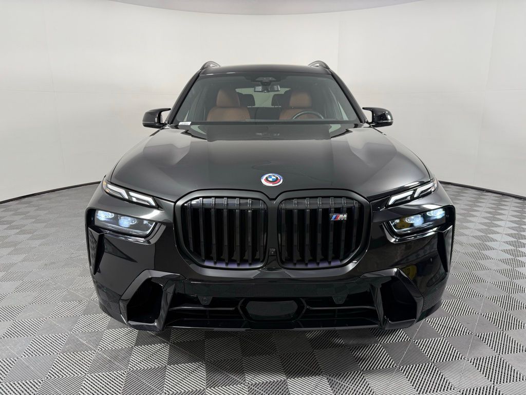 2023 BMW X7 M60i 2