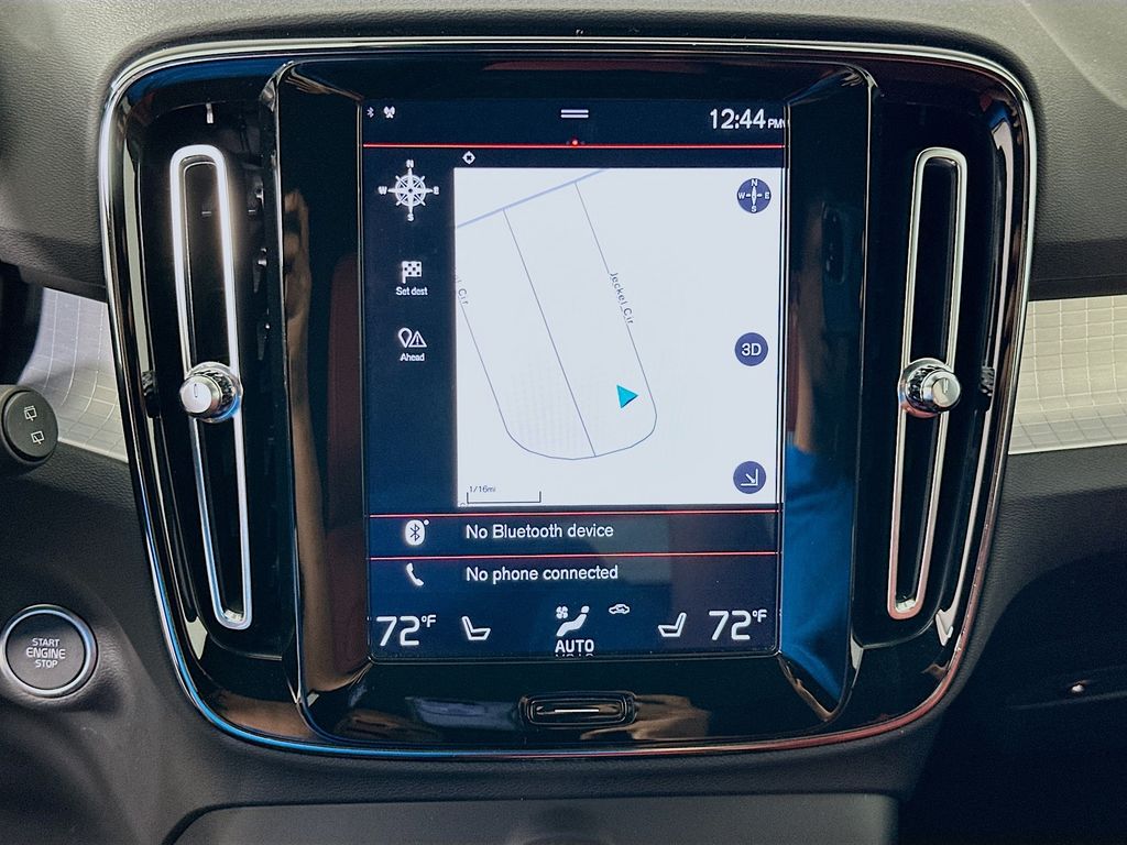 Thumbnail: 2019 Volvo XC40 - 16