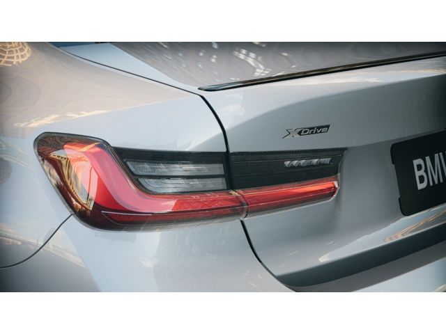 Thumbnail: 2025 BMW 3 Series - 8