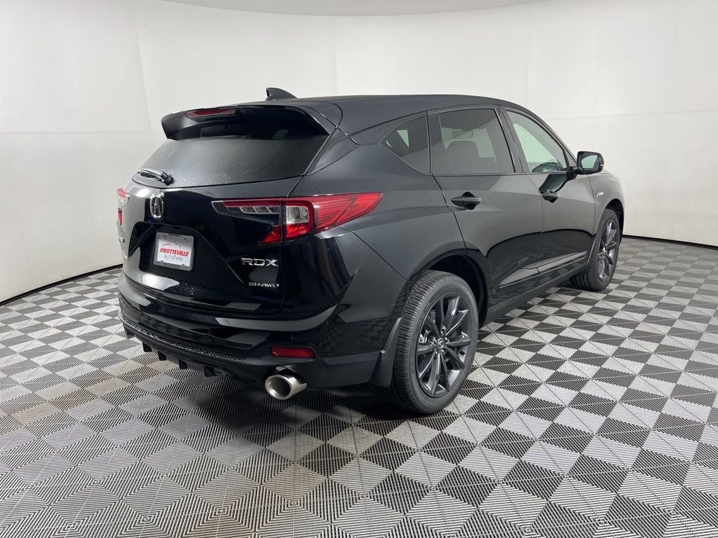 Thumbnail: 2025 Acura RDX - 5