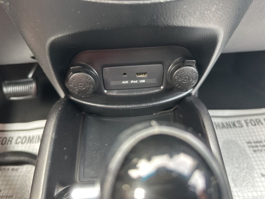 2013 Dune Kia Soul Plus FWD Hatchback