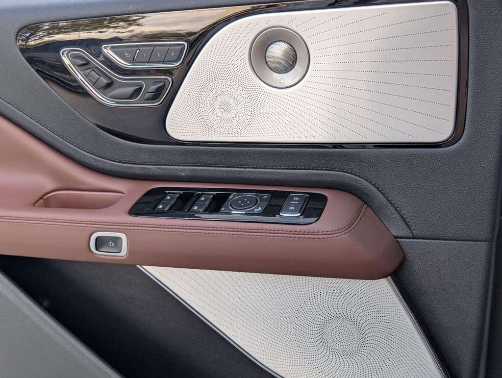 new 2026 Lincoln Aviator car, priced at $82,850