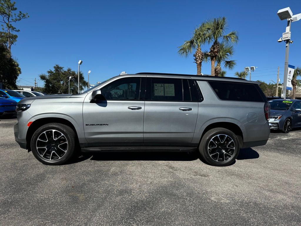 2023 Chevrolet Suburban RST 5