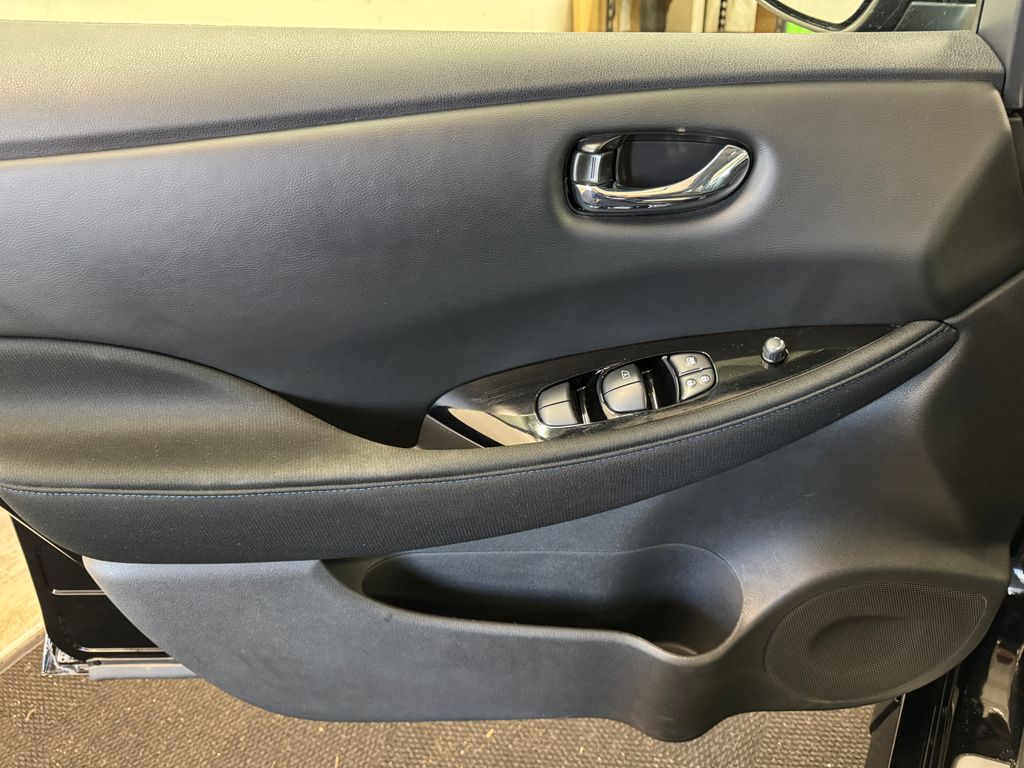 2024 Nissan Leaf SV Plus