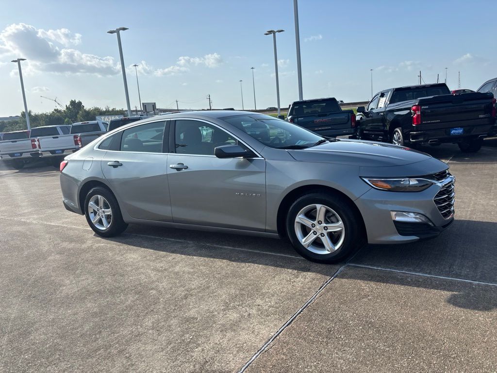 2024 Chevrolet Malibu LT - 6
