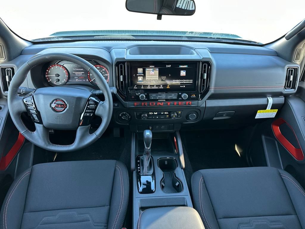 2025 Nissan Frontier PRO-4X photo