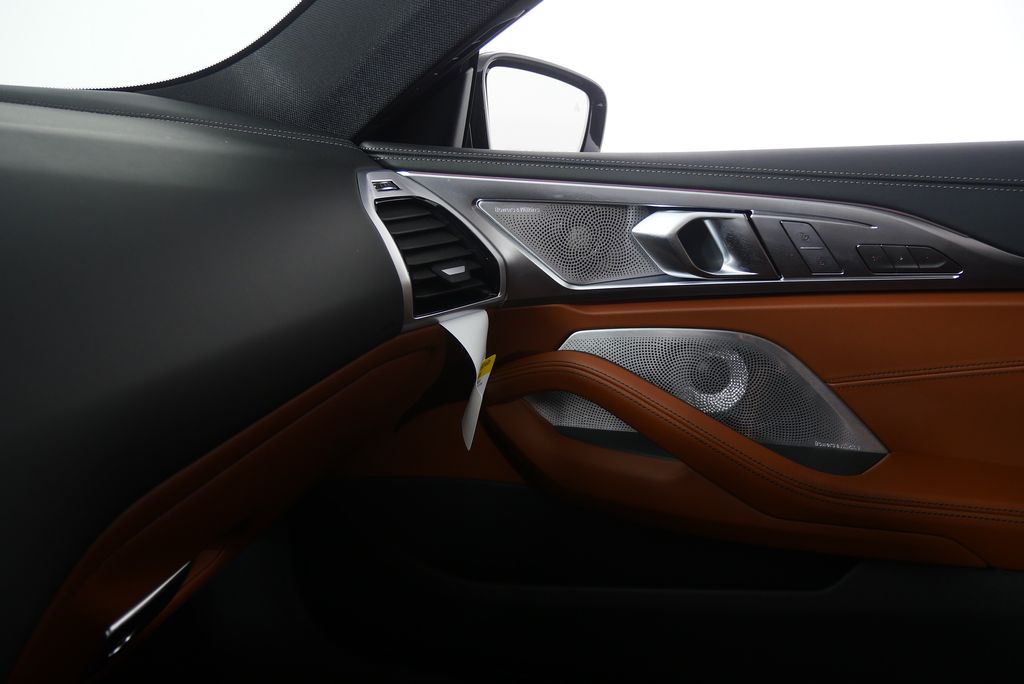 Thumbnail: 2026 BMW 8 Series - 27