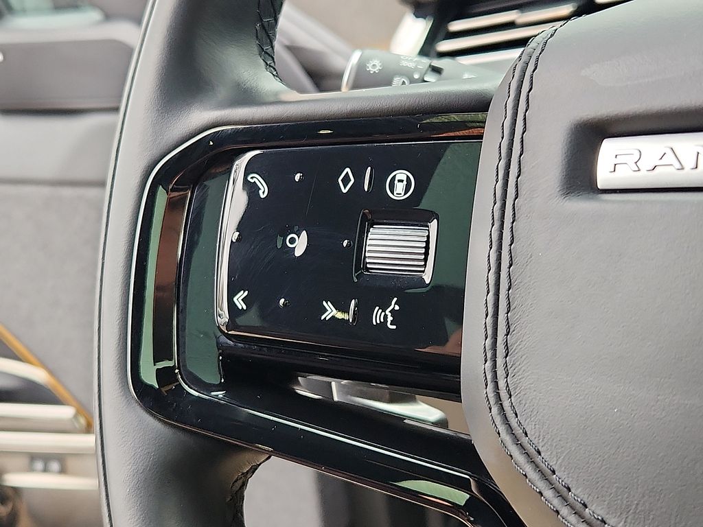 Thumbnail: 2024 Land Rover Range Rover Sport - 22