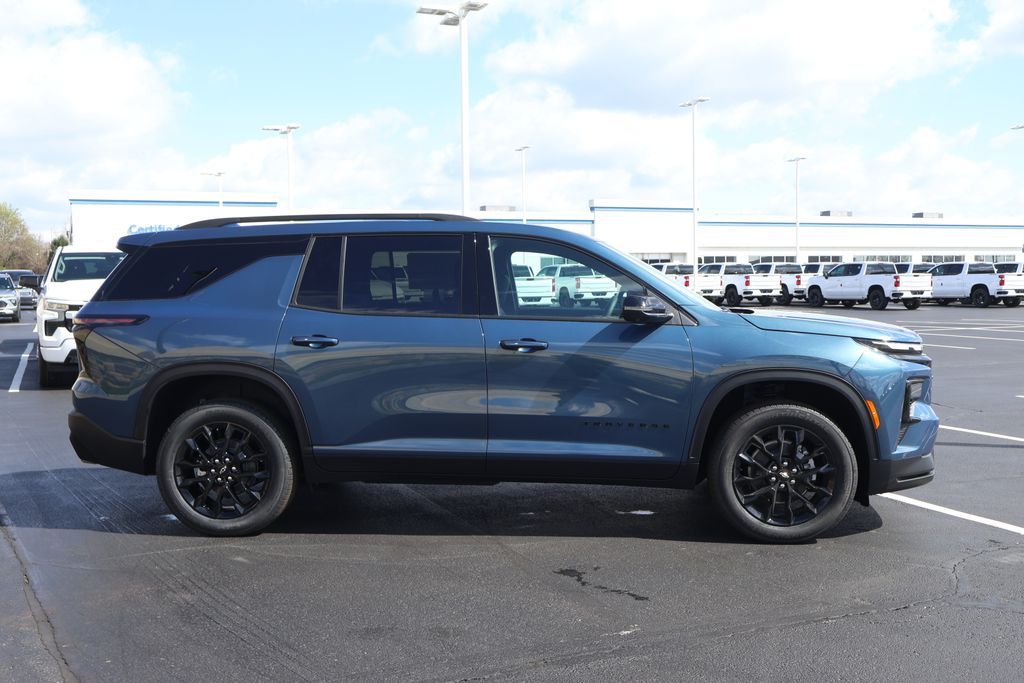 Thumbnail: 2026 Chevrolet Traverse - 9