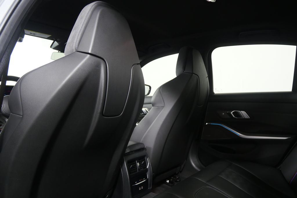 Thumbnail: 2023 BMW M3 - 21