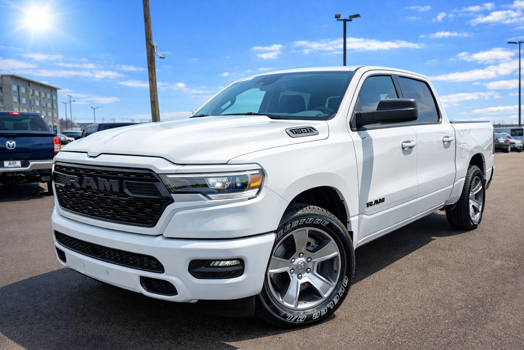 Bright White Clearcoat 2026 RAM 1500 Express Crew Cab 4WD Pickup Truck Four-Wheel Drive 8-Speed Automatic