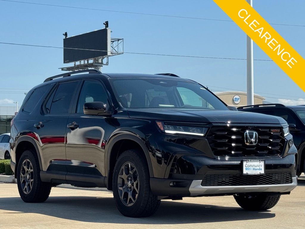 2025 Honda Pilot TrailSport Black at AutoSavvy Houston Northwest
