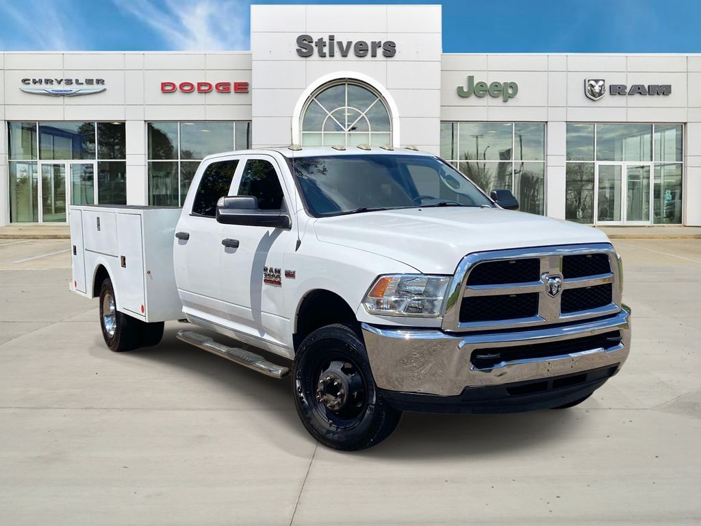  2018 RAM 3500 Chassis Tradesman Crew Cab RWD   