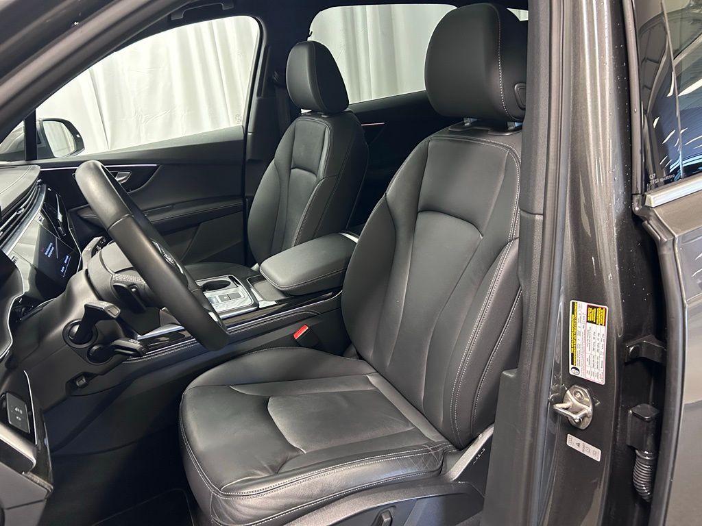 used 2025 Audi Q7 car, priced at $53,949