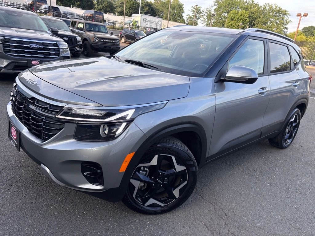 Steel Gray 2025 Kia Seltos SUV / Crossover All-Wheel Drive Continuously Variable Transmission