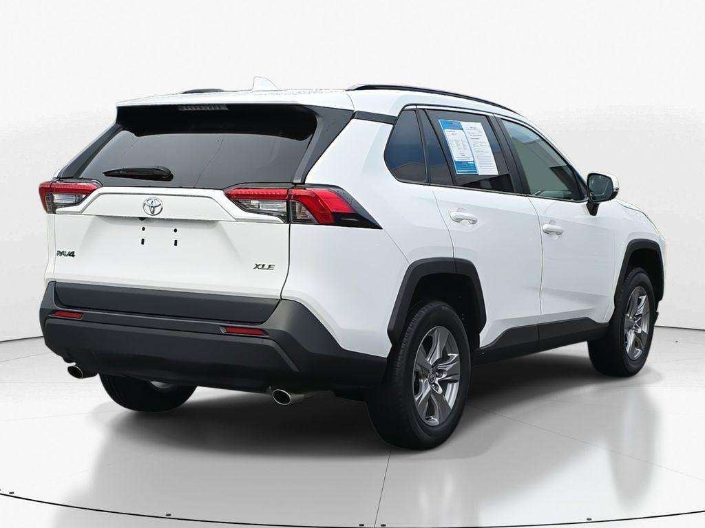 2024 Ice Cap Toyota RAV4 XLE FWD SUV