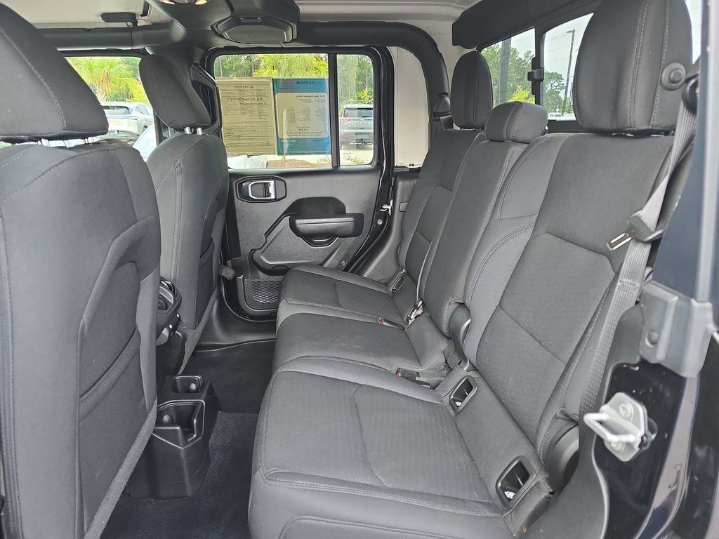 2022 Black Clearcoat Jeep Gladiator Willys 4X4 Truck