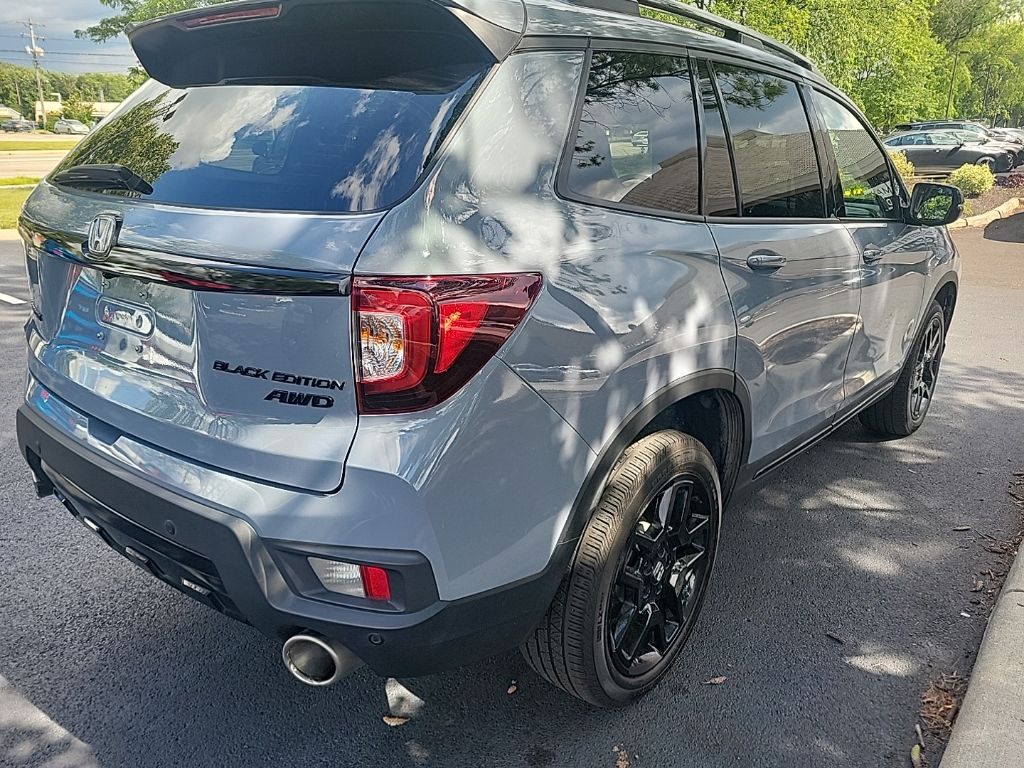 Certified Used 2024 Gray Honda Black Edition image 7
