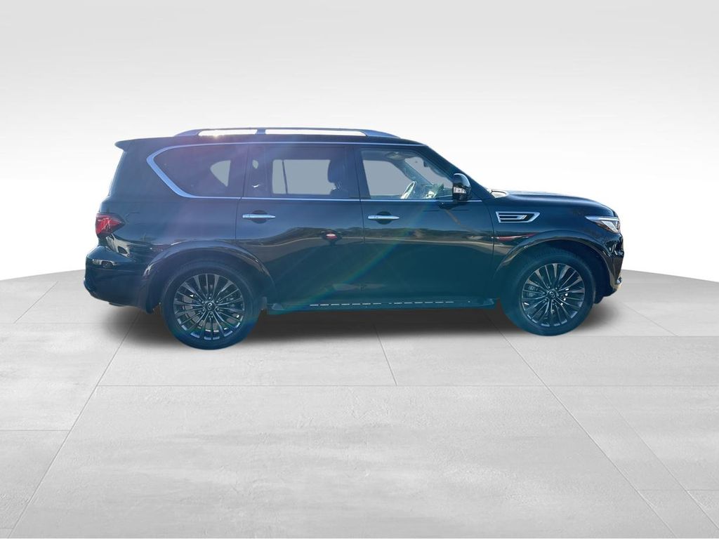 2023 INFINITI QX80 Premium Select 9