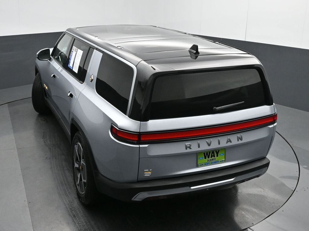 2023 Rivian R1S Adventure