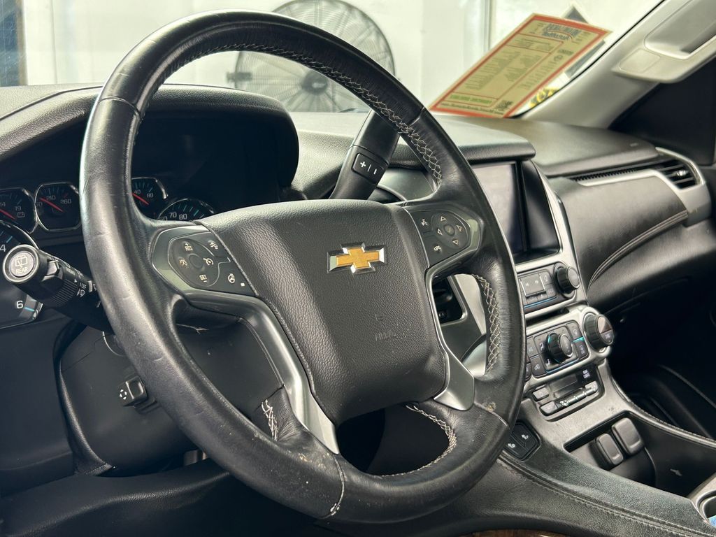 Used 2020 Shadow Gray Metallic Chevrolet LT image 16