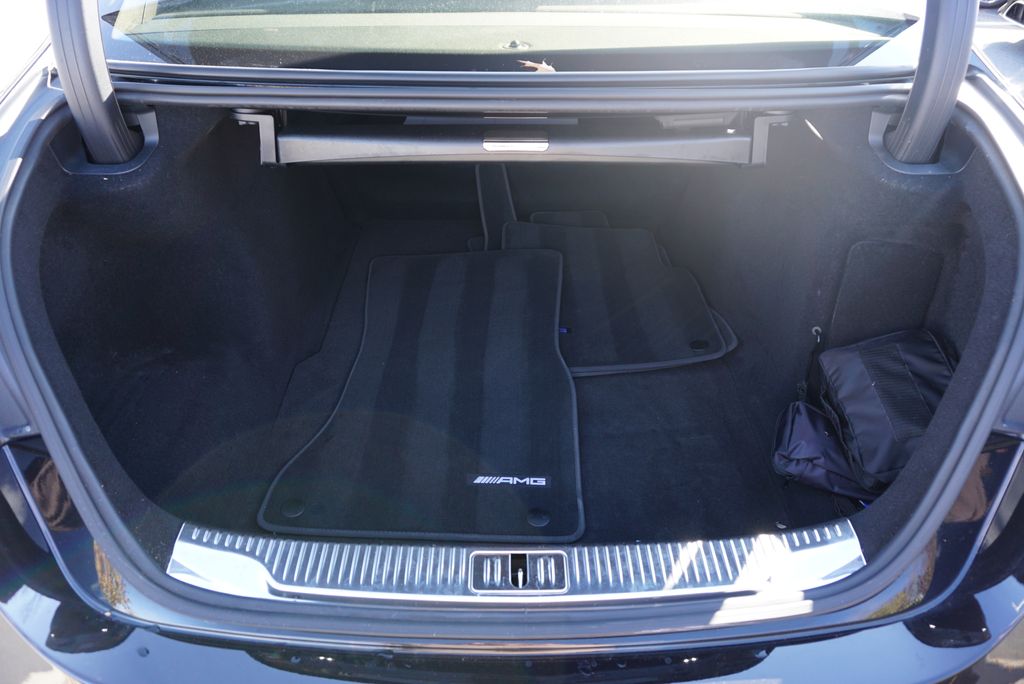 Thumbnail: 2022 Mercedes-Benz S-Class - 18